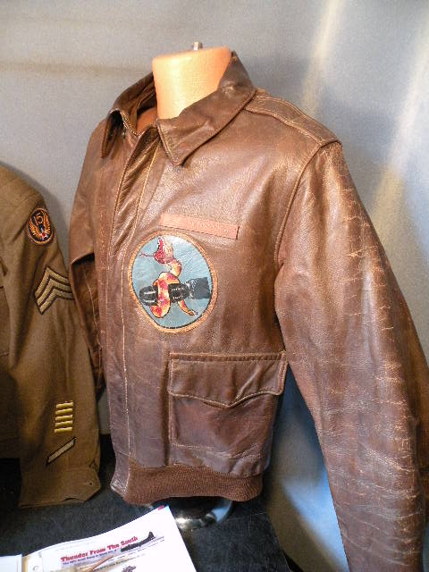 http://www.baystatemilitaria.com/DSCN3437b.JPG | Leather flight jacket ...